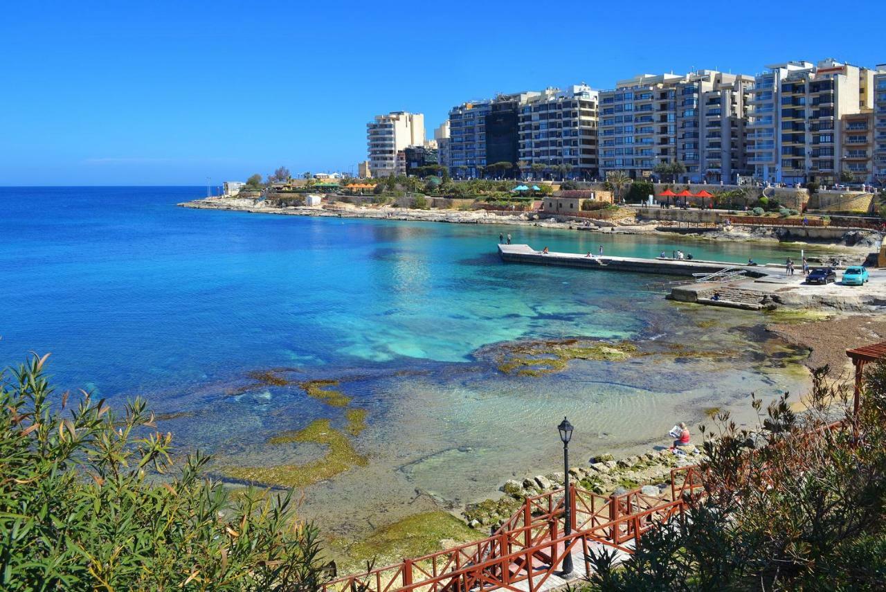 Modern Apartment Just Off The Promenade Sliema Exteriör bild