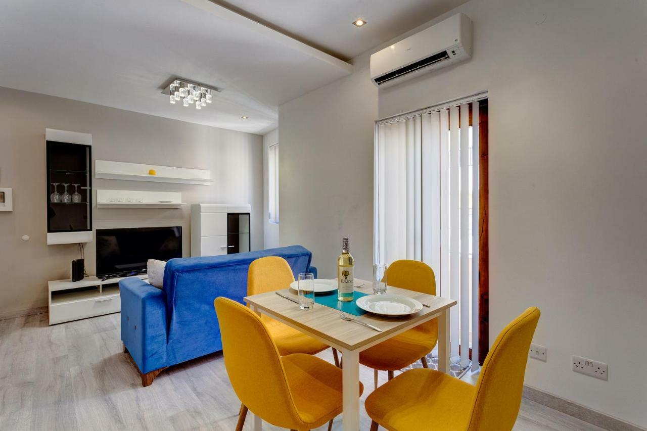 Modern Apartment Just Off The Promenade Sliema Exteriör bild